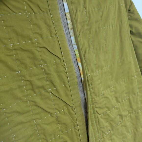 Handmade Olive Quilt Jacket | Floral Collage & Embroidery | One of a Kind Sz M/L - Picture 4 of 16